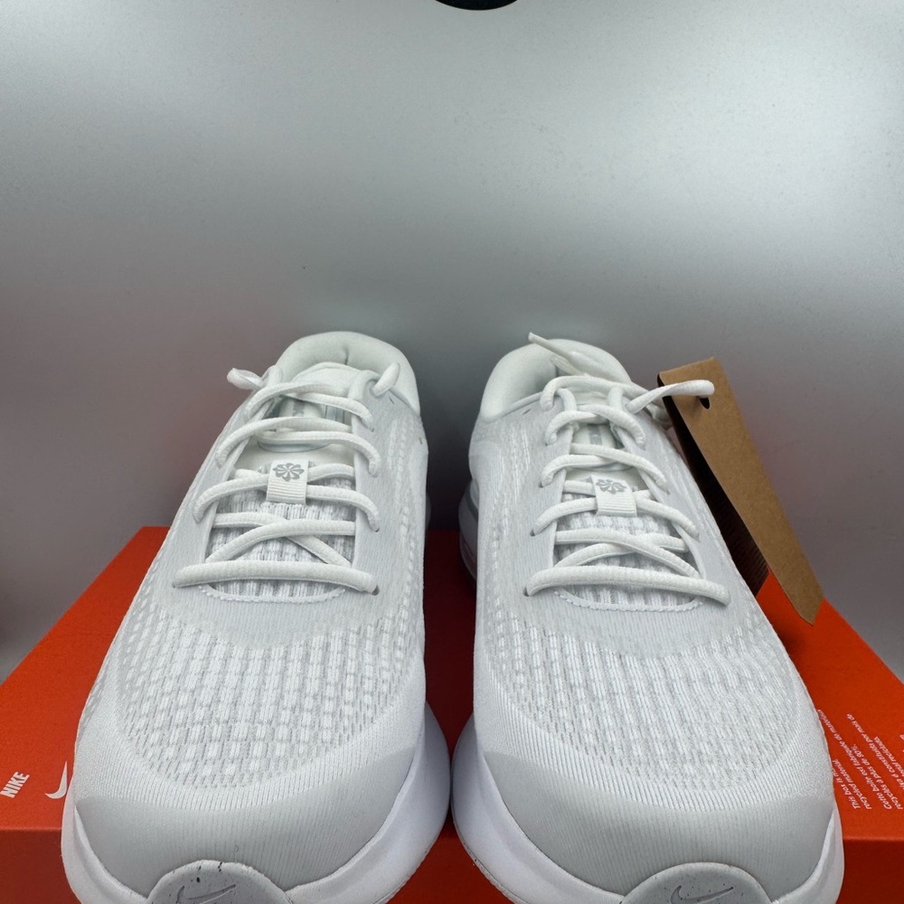 Nike Journey Run White Pure Platinum BRAND NEW Multiple Sizes - Picture 3 of 9